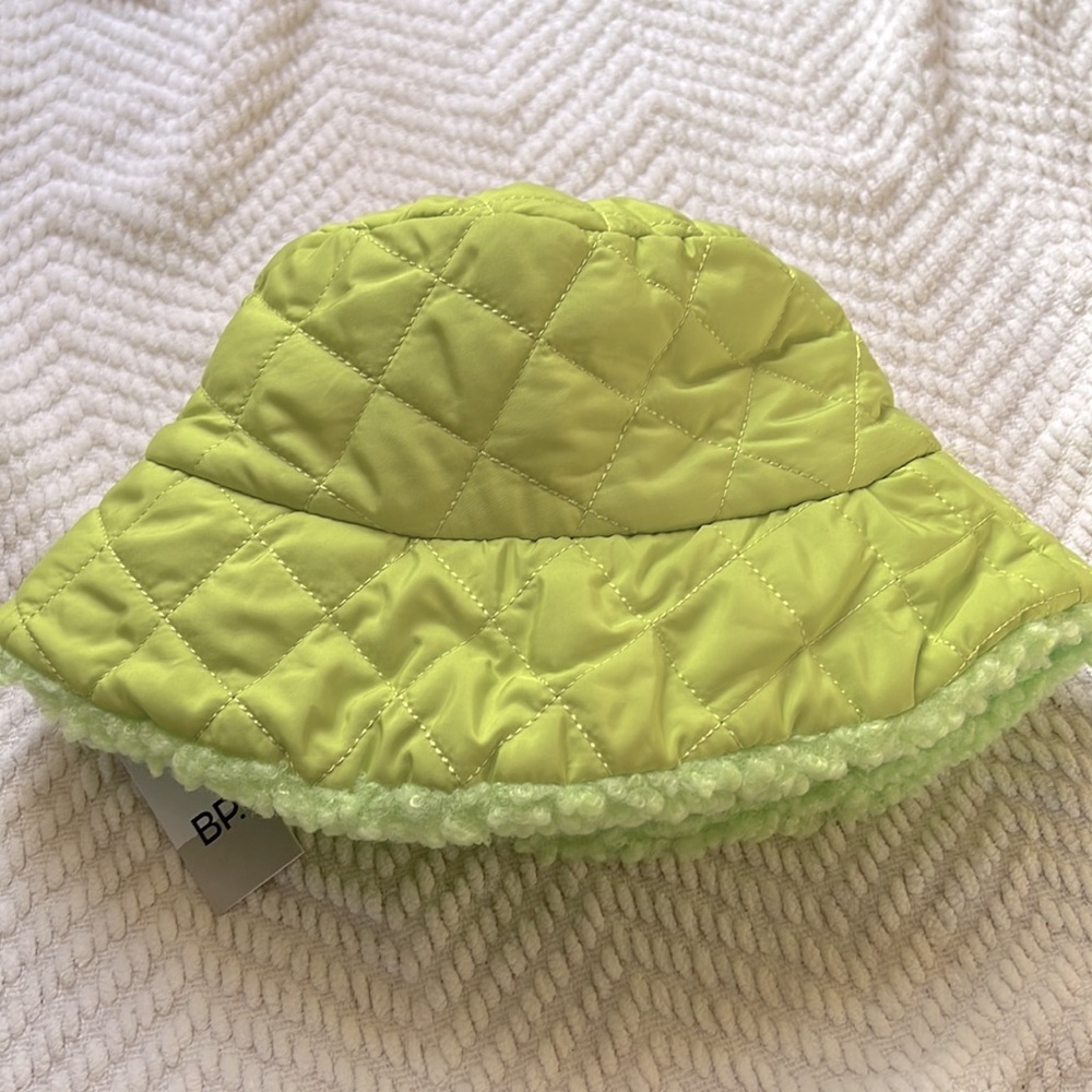NWT BP. From Nordstrom neon green leaf reversible Sherpa bucket hat y2k